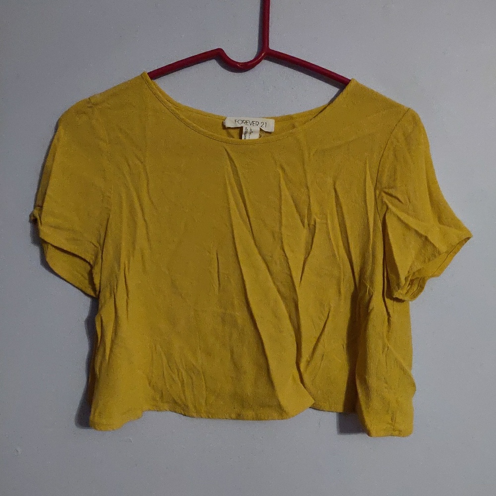 Crop top - Picture 2 of 3